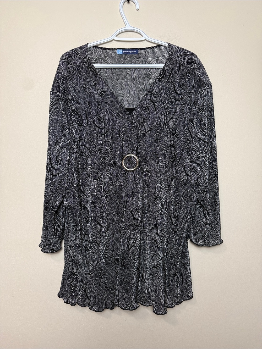 Penningtons Black Swirl V-Neck Tunic with Silver Ring size 3x